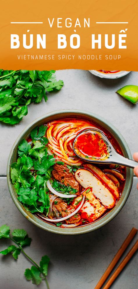 Vietnamese Vegetarian Recipes, Vegan Vietnamese Recipes, Vegan Asian Soup, Plant Based Lunches, Coco Recipes, Vietnamese Vegetarian, Vegan Vietnamese, Vietnamese Noodle Soup, Vegan Pho