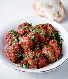 Gordon Ramsay’s party food | Christmas | The Guardian Handmade Meatballs, Gordon Ramsay Meatballs, Recipes Meatballs, Chef Ramsey, Gordon Ramsey Recipes, Meatballs In Tomato Sauce, Glam Barbie, Gordon Ramsay Recipe, Chef Gordon