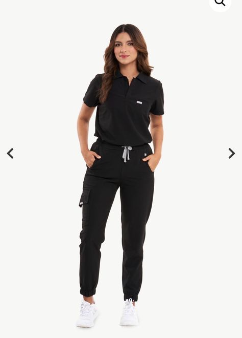 Cleaning Outfit Work Wear, Massage Therapist Uniform Scrubs, Salon Uniform Ideas, Scrub Suit Design, Beauty Salon Uniform, Beauty Salon Uniform Ideas, Nursing Scrubs Outfits, Nurse Fashion Scrubs, Salon Uniform