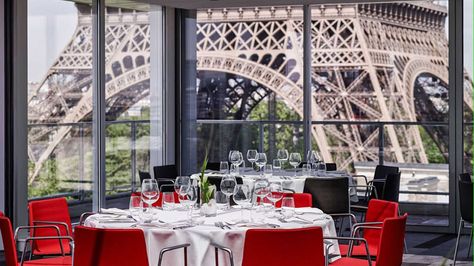 These hotels give you the best views of the Eiffel Tower Pullman Paris, Best Paris Hotels, Pullman Hotel, Torre Eiffel Paris, Tour Eiffel Paris, Hotels In Paris, Paris Tour, Paris Tour Eiffel, Paris Tours