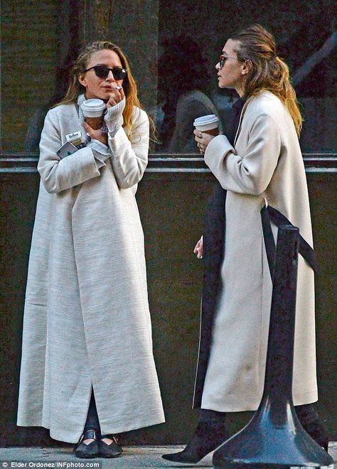 Sister smoke break: In her first sighting since the wedding, Mary-Kate Olsen (L) was spotted smoking a Marlboro Light alongside fraternal twin sister Ashley in Manhattan on Tuesday Mary Kate Olsen Style, Ashley Olsen Style, Olsen Fashion, Olsen Twins Style, Olsen Sister, Kate Olsen, Hippie Fashion, Mary Kate Ashley, Olsen Twins