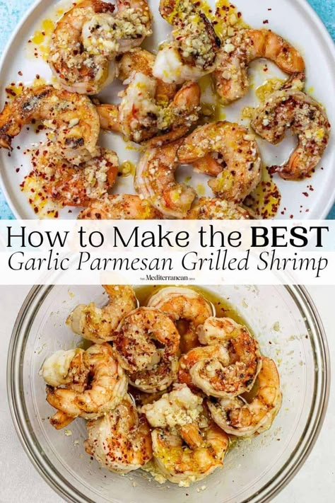 You'll be making this garlic parmesan shrimp on repeat as an appetizer or for dinner! Easy grilled shrimp with lemon, garlic, and grated Parmesan. Italian Grilled Shrimp, Lemon Garlic Parmesan Shrimp, Italian Shrimp Appetizers, Garlic Parm Shrimp, Parmesan Crusted Shrimp, Grilled Garlic Shrimp, Shrimp With Lemon, Grilling Seafood, Easy Grilled Shrimp Recipes