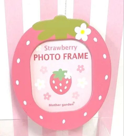 From ebay Lovely Peaches Videos, Cutecore Clothes, Strawberry Beds, Strawberry Garden, Hello Kitty Aesthetic, Pink Bedrooms, Cute Room Ideas, Cute Strawberry, Sweet Lolita