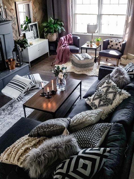 Living Room Decor Rustic, Dark Home Decor, Style Deco, Rustic Living Room, Contemporary Home Decor, Boho Living Room, Living Room Inspo, A Living Room, Eclectic Home