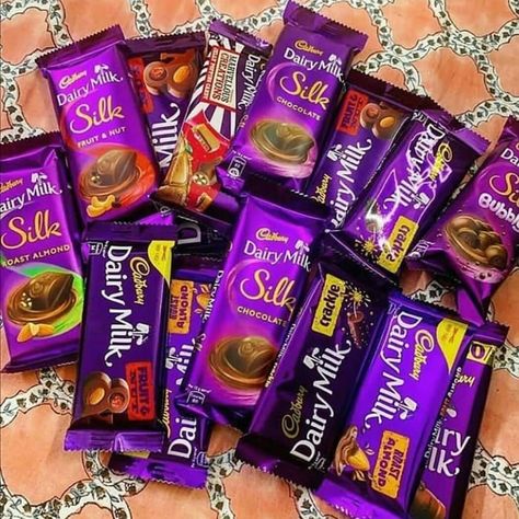 Zeba Khan on Instagram: “Yummy” Diary Milk Chocolate Photos, Chocolate Lovers Quotes, Henna Tattoo Designs Arm, Dairy Milk Silk, Silk Chocolate, Silk Milk, Chocolate Photos, Chocolate Pictures, Dairy Milk Chocolate