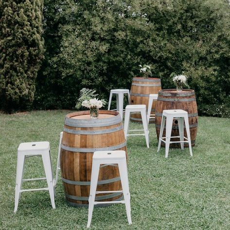 Barrel Table Wedding, Wine Barrel Bar Table, Wine Barrel Tables, Wine Barrel Bar Stools, Rustic Table Settings, Wine Barrel Wedding Decor, Oktoberfest Fancy Dress, Barrel Tables, Barrel Wedding Decor