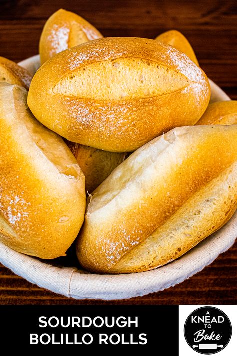 Bolillos are a small loaf of white bread, crunchy on the outside and soft in the inside. They are without a doubt Mexico's favorite white bread. Sourdough Cuban Bread, Sourdough Bolillos, Sourdough Discard Conchas, Bolillo Recipe, Easy Sourdough Bread Recipe, Sourdough Rolls, Cuban Bread, Recipe Using Sourdough Starter, Sourdough Bread Starter