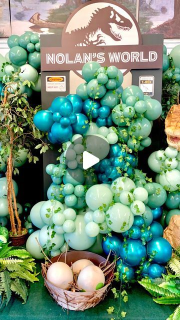 Welcome to 🦖Nolan’s World🦖 We are in love with this Jurassic Themed Install for our sweet nephew’s 2nd Birthday 💚�💚💚 The details🥰🥰🥰 . Hope you like our latest set-up as much as we enjoyed styling it! Please show us some 💚💚💚 . . . Dinosaur Balloons, Jurassic World Dinosaurs, World Party, Dino Party, Dinosaur Theme, Dinosaur Party, Balloon Art, Boy Party, Set Up