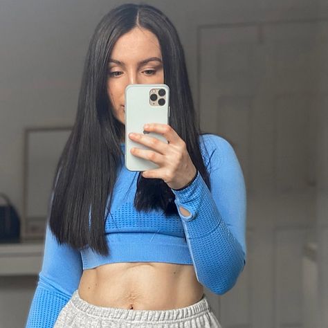 Leanne Gray on Instagram: “Did anyone else’s belly button piercing get totally ruined by pregnancy bc same 😭😂” Belly Button Piercing After Pregnancy, Belly Button Piercing Pregnant, Button Piercing, Belly Button Piercing, Pregnant Belly, Shape Of You, Belly Button, Crop Tops, Grey