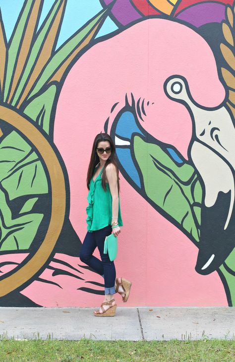 A Fashionista's Secret Spring Weapon: Designer ShapeWear from Hourglass - Diary of a Debutante Flamingo Graffiti, Sprint Outfit, Green Ruffle Top, Entertaining Hacks, Things To Do In Orlando, Heels Blue, Florida Girl, Weekend Travel, Diy Craft Tutorials