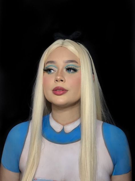 Makeup For Alice In Wonderland, Alice Makeup Halloween, Alice In Wonderland Makeup Alice, Alice Makeup Ideas, Alice In Wonderland Makeup Looks, Alice In Wonderland Eye Makeup, Alice In Wonderland Makeup Ideas Simple, Alice In Wonderland Costume Makeup, Halloween Makeup Alice In Wonderland