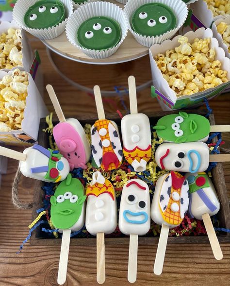 Toy Story Oreos, Toy Story Pinata, Toy Story Cakepops, Forky Cakepops, Forky Toy Story Marshmallow, Toy Story Cake Pops Cakepops, Xare, Birthday Pinata, Toy Story Baby