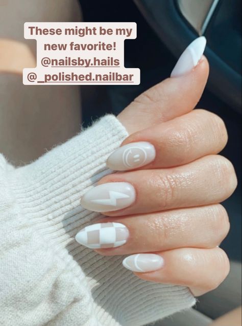 Checkered Nails, Minimal Nails, Cute Gel Nails, Get Nails, Cat Kuku, Neutral Nails, Fire Nails, Funky Nails, Pretty Acrylic Nails