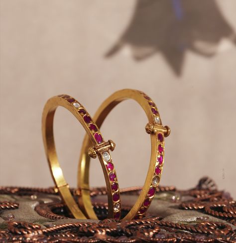 Bangle or Bracelet | Mangatrai Pearls & Jewellers Gold Bangles Set, Pearl Bangles Gold, Fashion Jewelry Necklaces Gold, Antique Bangles, Beautiful Bangles, Gold Bangles Indian, Ruby Bangles, Red Bangles, Bead Collection