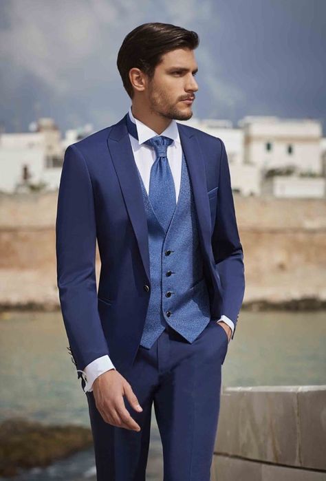 Elegant Casual Men, Wedding Suits Men Blue, Mens Wedding Attire, Groom Wedding Attire, Blue Suit Wedding, Morning Suits, Blue Wedding Inspiration, Groom And Groomsmen Attire, Wedding Suits Groom