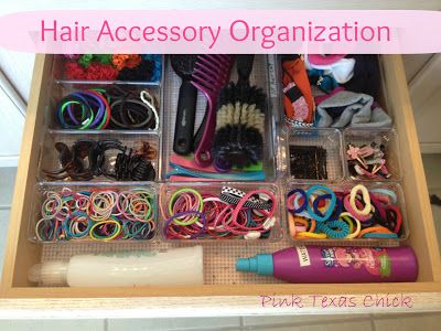 Therapy for your hair accessories drawer. Hair Accessories Organization, Hair Product Organization, Accessories Organization, Hair Accessories Storage, Organizing Hair Accessories, Bathroom Organization Diy, Ideas Hogar, Super Hair, The Container Store