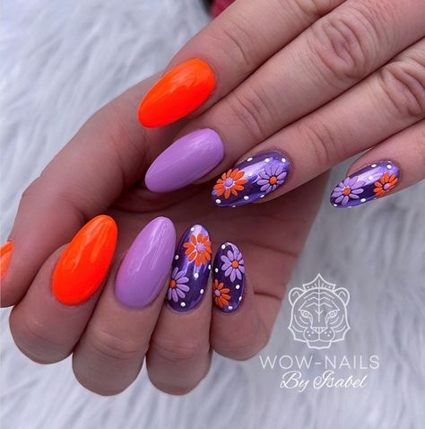 Orange And Purple Nails, Purple And Orange Nails, Late Summer Nail Ideas, Summertime Nails, Mickey Nails, Queen Nails, Daisy Nails, Seasonal Nails, Summer Acrylic Nails