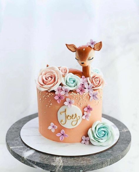 Deer Cakes, Deer Baby Showers, Animal Cakes, Beautiful Birthday Cakes, Baby Birthday Cakes, D Love, Cute Birthday Cakes