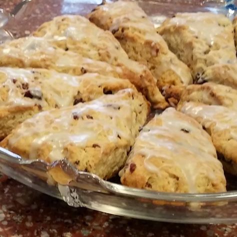 Cranberry Tangerine Scones and Citrus Fresh Fruit Dip Tangerine Scones, Baking Scones, Picky Kids, Trying New Things, Fruit Dip, Young Living Essential Oils, New Things, My Garden, Scones