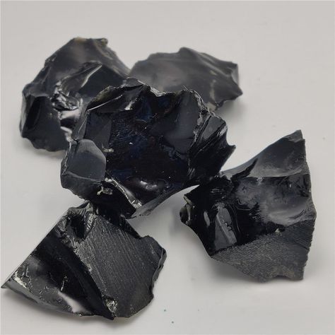 Obsidian Aesthetic, Healing Crystals For You, Black Obsidian Stone, Crystal Aesthetic, Obsidian Stone, Rough Crystal, Black Obsidian, Reiki Healing, Chakra Healing