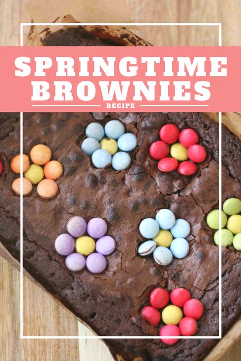 Springtime chocolate brownies #baking #easyrecipes #kids Easter Brownie Ideas, Easy Recipe Kids, Bunny Brownies, Easter Brownies, Birthday Brownies, Brownie Ideas, Easter Birthday, Cookies For Kids, Scrumptious Desserts