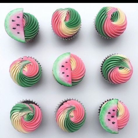 The Most Heavenly Cakes 💖🍭🧁 on Instagram: “Watermelon cupcakes by @cupcakesandpretzels 🍉🍉🍉 I will never get tired of seeing cake type things being transformed into watermelons! 💖💚🤍 -…” Watermelon Cupcakes, Types Of Cakes, Amazing Cakes, Cake Designs, 1st Birthday, Watermelon, Cupcake, Good Food, Birthday Cake