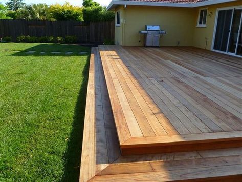 Low deck with two steps. I love how this is simple, level and runs nearly the length of the house. SO much room for entertaining! Deck With Steps, Corner Pergola, Backyard Patio Deck, Patio Grande, Floating Deck, Wooden Deck, Pergola Ideas, Patio Deck Designs, Deck Stairs