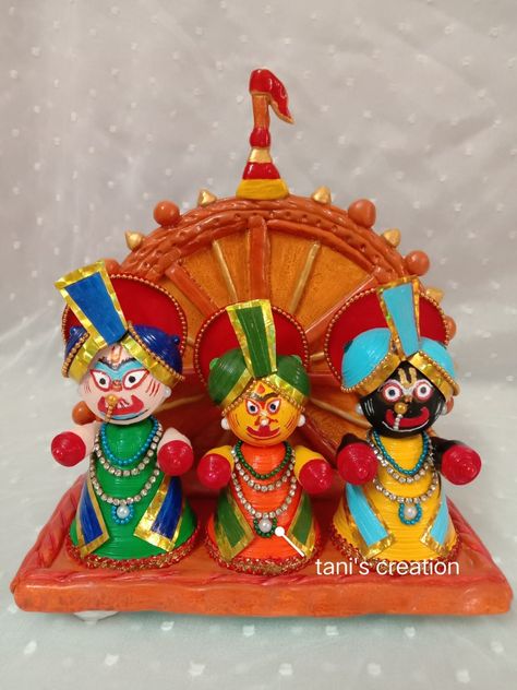 Rathyatra crafts Quilling Dolls, Bengali Art, Quilling Work, Ganpati Decoration Design, Ganpati Decoration, Tasty Recipes Videos, Best Out Of Waste, Flower Diy, Flower Diy Crafts