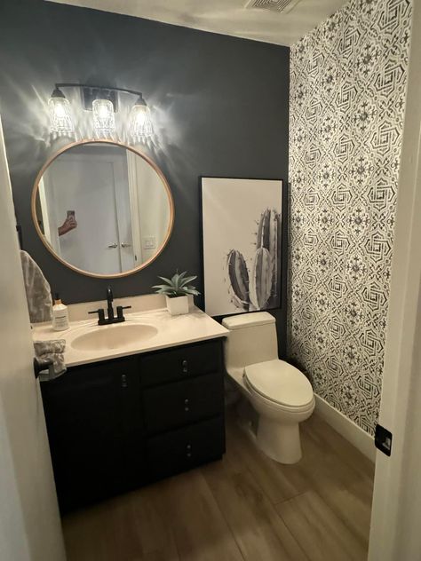 1/2 Bathroom With Wallpaper, Small Half Bathroom Accent Wall, Half Bathroom No Windows Ideas, Powder Room Design Wallpaper, Small Half Bathroom Ideas Wallpaper, Half Bath Accent Wall Ideas, Small Navy Bathroom, Moody Half Bathroom, Half Bathroom Accent Wall