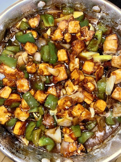 Vegan Szechuan Tofu Vegan Szechuan, Szechuan Tofu, Popular Chinese Dishes, Soy Recipes, Tofu Recipe, Meat Alternatives, Vegan Sauces, Vegan Sandwich, Fried Tofu