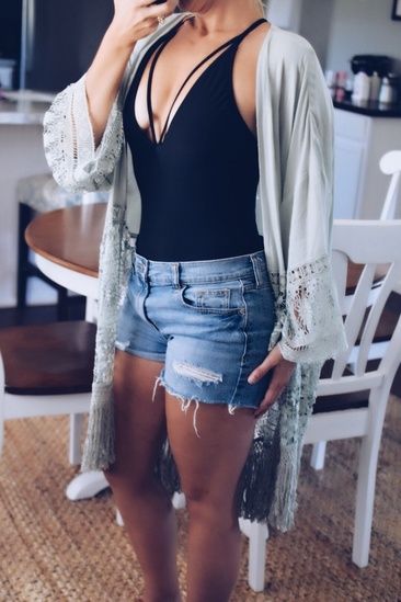 Lunch Date Outfit Summer Casual, Summer Shorts Outfits, Concert Outfits, Spring Fashion Outfits, Dream Style, Fashion Group, Summer Fits, Cute Summer Outfits, Spring Style