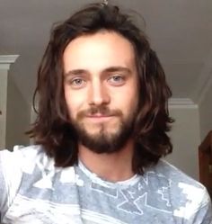 Grantaire 'R'- George Blagden George Blagden, Vikings, Long Hair, Hair