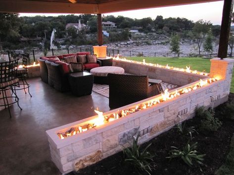 Fire Designs, Fire Pit Designs, Diy Fire Pit, Fire Features, Backyard Fire, Fire Pit Patio, Pergola Patio, घर की सजावट, Fire Pit Backyard