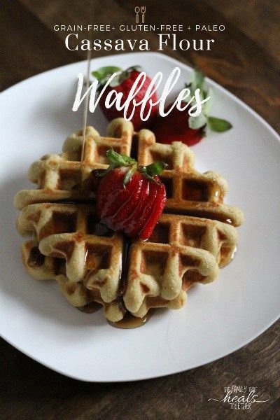 Paleo Waffles with Cassava Flour | The Family That Heals Together Cassava Flour Recipes, Paleo Flour, Paleo Waffles, Buckwheat Recipes, Paleo Cake, Cake Banana, Waffle Ingredients, Paleo Recipes Breakfast, Wheat Belly