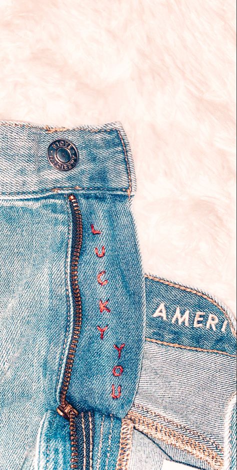 Blue Jeans Embroidery Ideas, Embroidered Words On Jeans, Cool Embroidery Designs On Jeans, Jeans With Stitching, Easy Jean Embroidery, Cool Embroidery Designs Clothes, Embroidery On Denim Jeans, Jeans Embroidery Aesthetic, Y2k Embroidery Designs