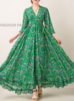 Top Trending Lawn Maxi Frock New Collection 2023 | All New Design | Fashion By Hashu @ Top Treading For More Designs Click on our YouTube link....?😇 Bandhani Dress, Ethno Style, Frock Fashion, Frock For Women, Glam Outfit, Long Frocks, Bohemian Maxi Dress, Saree Dress, Frock Design