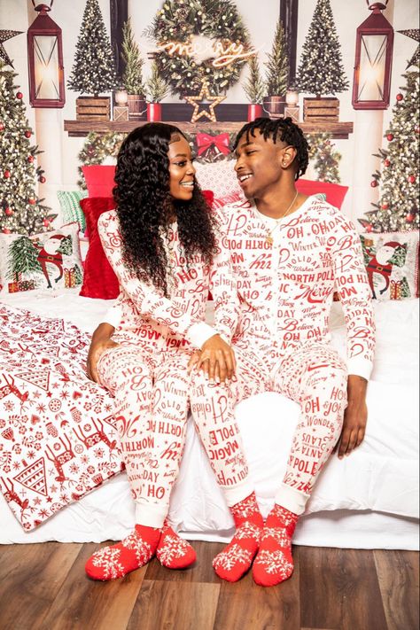 Black Couples Matching Christmas Pjs, Cute Christmas Pajamas For Couples, Black Couple Matching Christmas Pajamas, Matching Christmas Pajamas For Couples, Matching Christmas Pajamas Couples Photoshoot, Matching Pjs For Couples Christmas Black, Christmas Pajamas Couples Black, Matching Pajamas For Couples Christmas Relationship Goals, Black Couple Christmas Pictures Pajamas