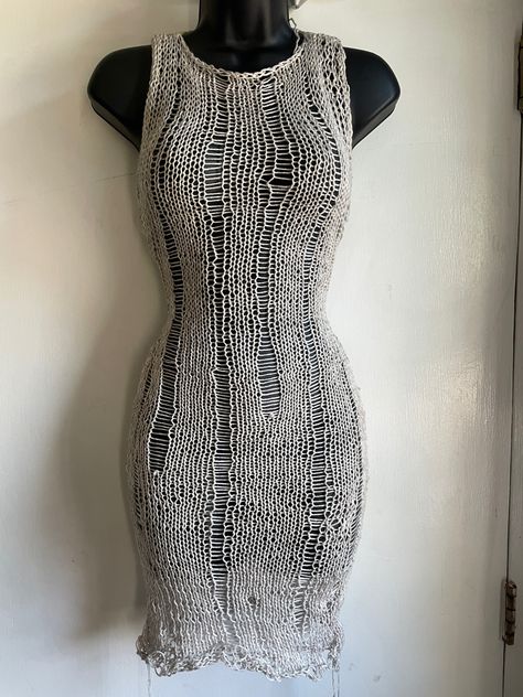 Knitted Dress Catwalk, Mesh Knit Dress, Distressed Crochet Dress, Distressed Knit Dress, Distressed Crochet Pattern, Punk Knitting Patterns, Knitting Machine Dress, Distressed Knitting, Distressed Knitwear