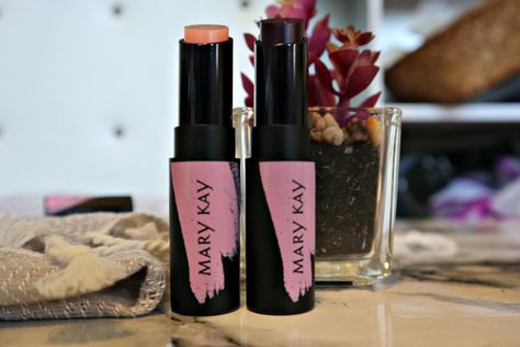 Beauty Vixen: Mary Kay Intuitive pH Lip Balm Review Ph Lip Balm, Winky Lux Flower Balm, Custom Lipstick, Dior Lip Glow, Color Lip Balm, Tinted Lip Balm, Beauty Stuff, Sephora Collection, Lip Balms