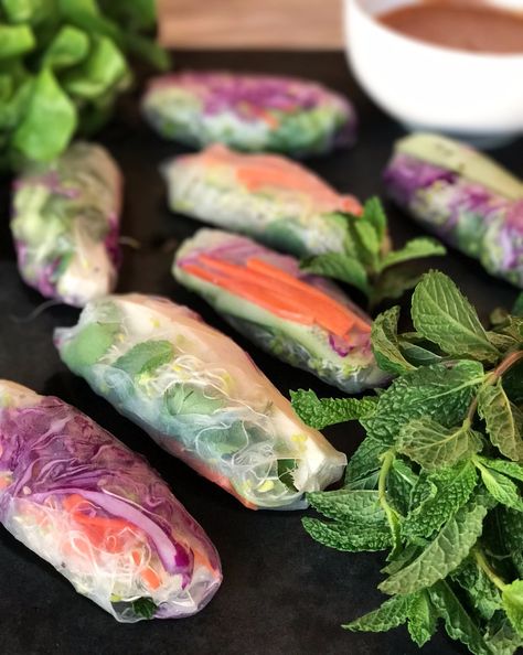 Proportional Plate | Tofu Spring Rolls with Peanut Sauce Beef Spring Rolls, Avocado Spring Rolls, Tofu Spring Rolls, Keto Rolls, Vietnamese Fresh Spring Rolls, Dinner Shrimp, Shrimp And Avocado, Dinner Paleo, Fresh Spring Rolls