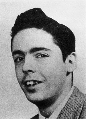 Thomas Pynchon Thomas Pynchon, Navy Admiral, Yearbook Pictures, Literary Theory, Writers And Poets, Movie Director, World Of Books, Book Awards, Favorite Authors