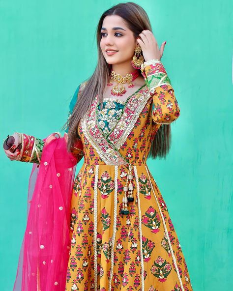 Anarkali Frock Design, Pakistani Frock Design, New Sleeves Designs, Frock Design For Wedding, Designs Kurti, Anarkali Frock, Lace Dress Design, Pakistani Dresses Casual, Pakistani Fashion Party Wear