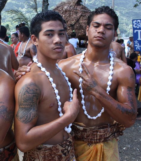 Samoan People, Samoan Women, Samoan Men, Polynesian Men, Hawaiian Dancers, Hawaiian Men, Polynesian Culture, Content Warning, Male Beauty