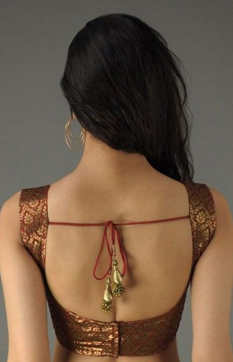 Cocktail saree blouse designs Low Neck Blouse Designs, ब्लाउज बैक नेक डिजाइन, Cocktail Saree, Indian Blouse Designs, Blouse Sewing, Choli Blouse, Backless Blouse Designs, Blouse Back Neck Designs, Sari Blouse Designs