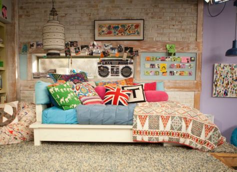 Teddy's room from Good Luck Charlie! Teddy Duncan, Good Luck Charlie, Dreams Beds, Room Goals, Awesome Bedrooms, Teen Room, Cool Beds, Dream Rooms, Cool Rooms