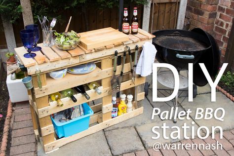 Pallets with Everything for DIY Grill Station Bbq Station Ideas, Diy Bbq Station, Diy Grill Station, Bar En Palette, Bbq Station, Grill Diy, Outdoor Bbq Area, Outdoor Grill Station, Diy Grill