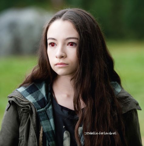 Jodelle Ferland as Dandi #blackhat #blackhatanime #blackhatmovie #jodelleferland #actress #dandi Twilight Images, The Twilight Saga Eclipse, Jodelle Ferland, Twilight Cast, Twilight Photos, Just Deal With It, Twilight Film, Twilight Pictures, Twilight Series