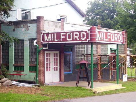 15 Best Things to Do in Milford, PA - Travel Lens Mozambique Beaches, Winter Light Festival, Cheap Hotel Room, Scranton Pennsylvania, Delaware Water Gap, Pike County, Pocono Mountains, Cheap Hotel, Beach House Rental