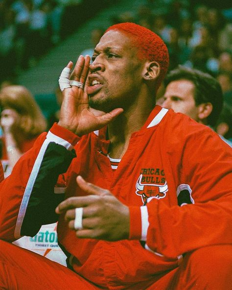 Strapped Archives on Instagram: “Dennis Rodman photographed by Allsport USA during the first period of the Chicago Bulls’ game against the Miami Heat in Miami, FL - April…” Michael Jordan Aesthetic Vintage, Denis Rodman, Kobe Bryant Pictures, Michael Jordan Basketball, Bola Basket, Nba Fashion, Basketball Photography, Nba Wallpapers, Jordan Basketball