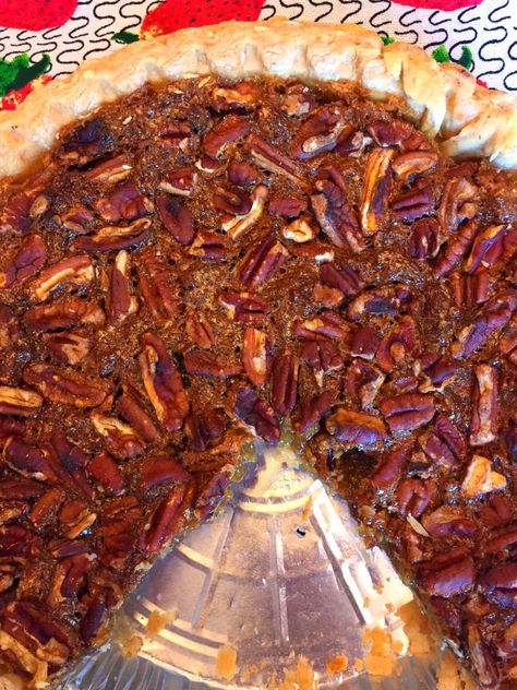 Pecan Pie Recipe Without Corn Syrup – Best Ever! – Melanie Cooks Pecan Pie Recipe Without Corn Syrup, Pecan Pie Ingredients, Southern Pecan Pie, Perfect Apple Pie, Pecan Pie Easy, Homemade Pie Crust Recipe, Pecan Pie Filling, Pecan Pies, Buttery Pie Crust